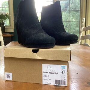 Toms Desert Wedge High Bootie